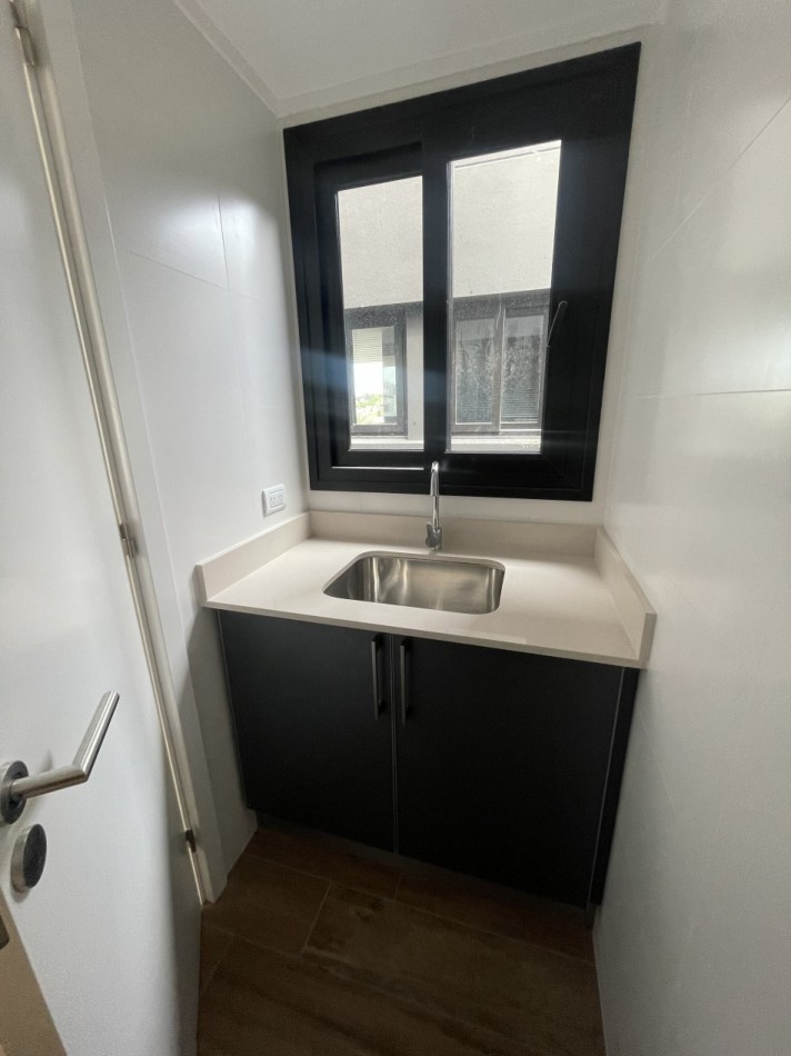 DEPARTAMENTO DE CATEGORIA CON TERRAZA Y PISICNA PROPIA. MAR DEL PLATA