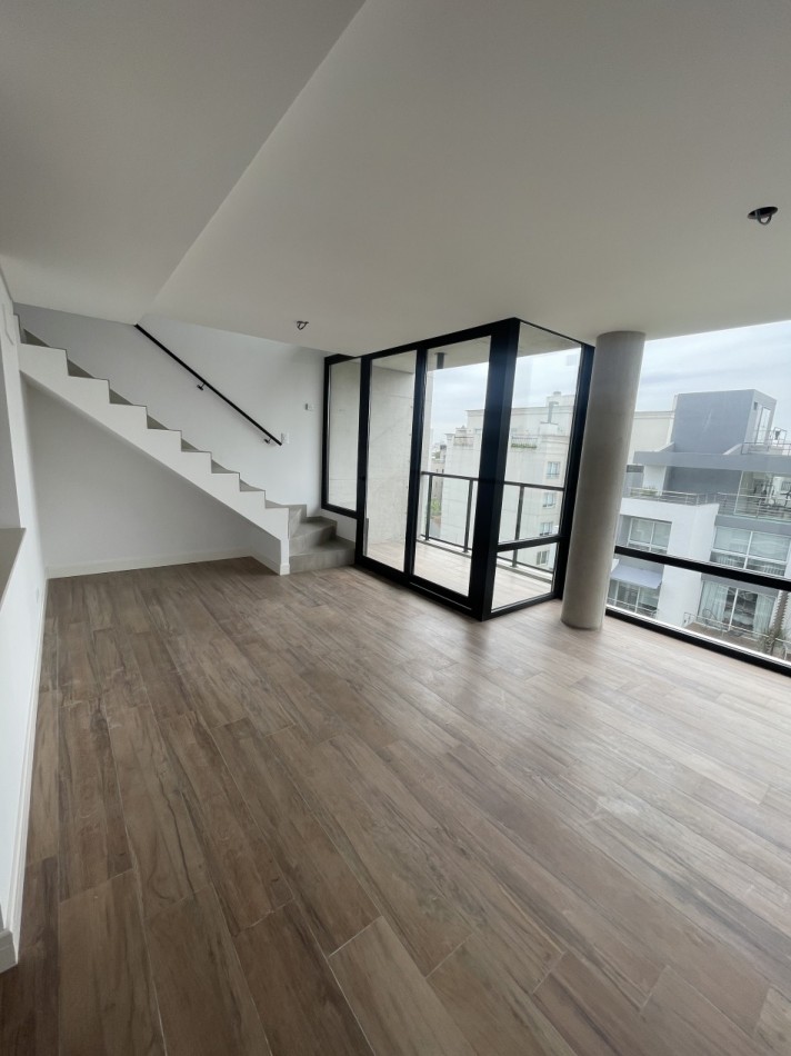 DEPARTAMENTO DE CATEGORIA CON TERRAZA Y PISICNA PROPIA. MAR DEL PLATA