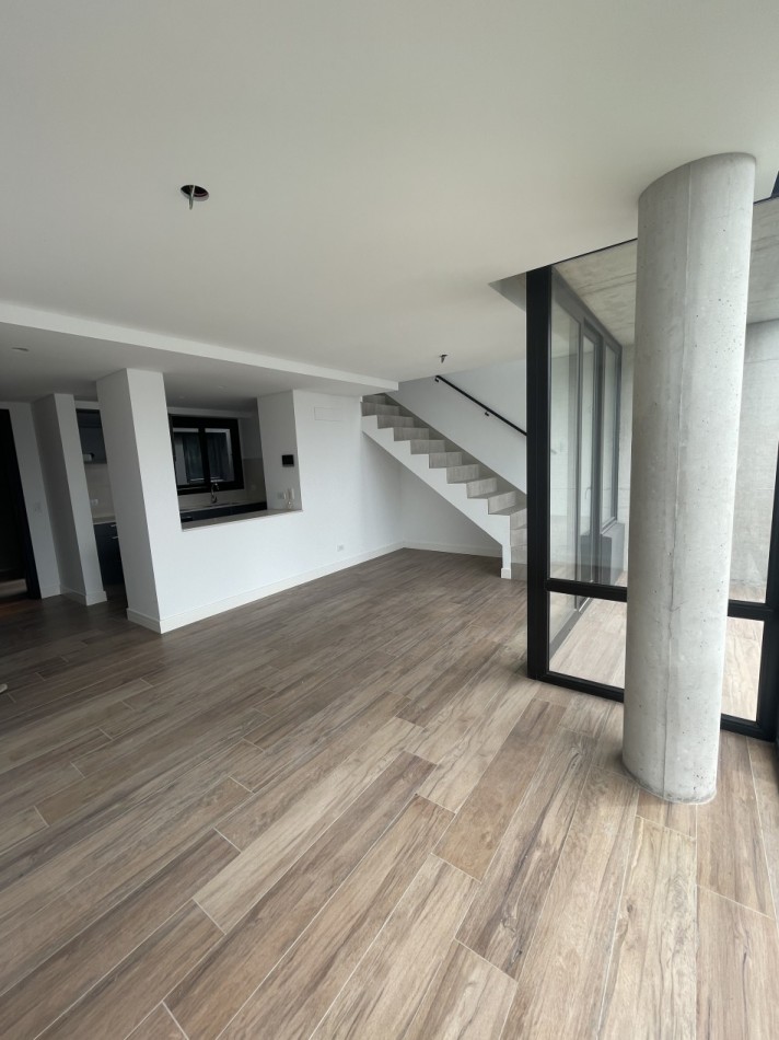 DEPARTAMENTO DE CATEGORIA CON TERRAZA Y PISICNA PROPIA. MAR DEL PLATA