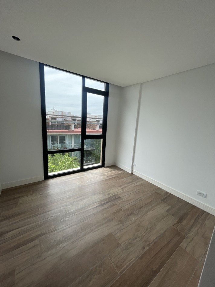 DEPARTAMENTO DE CATEGORIA CON TERRAZA Y PISICNA PROPIA. MAR DEL PLATA