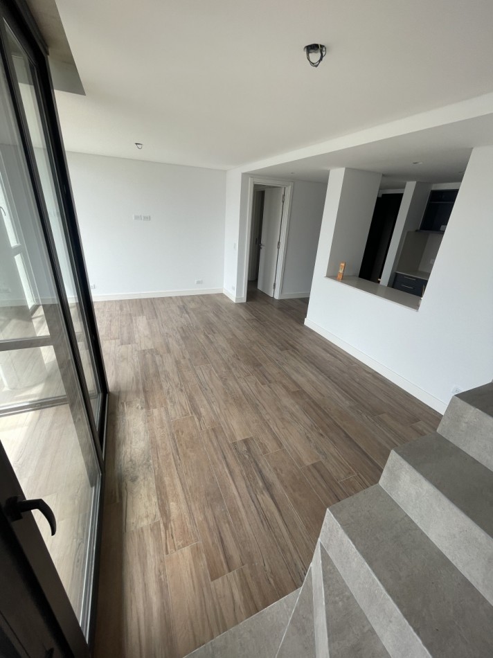 DEPARTAMENTO DE CATEGORIA CON TERRAZA Y PISICNA PROPIA. MAR DEL PLATA