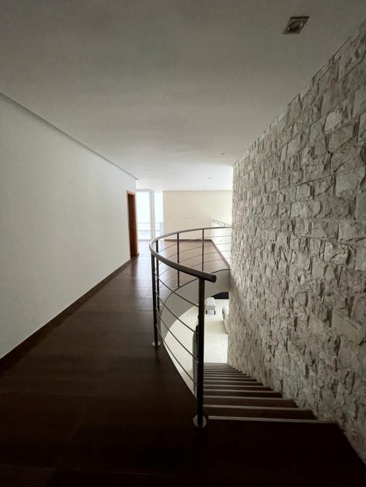 CASA CON PISCINA EN VENTA BARRIO PRIVADO RUMENCO MARE DEL PLATA