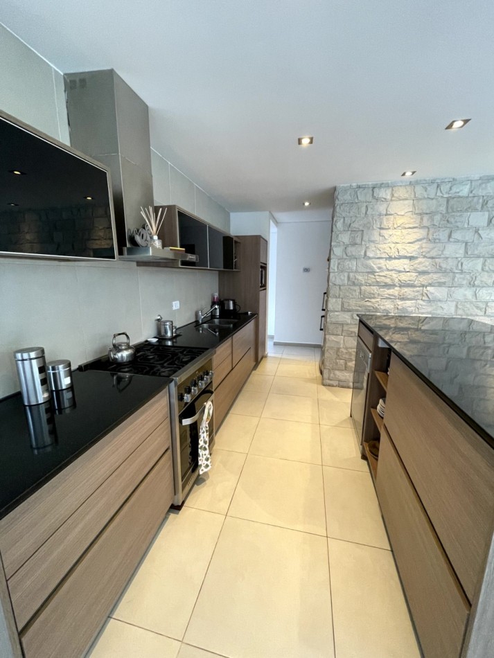 CASA CON PISCINA EN VENTA BARRIO PRIVADO RUMENCO MARE DEL PLATA