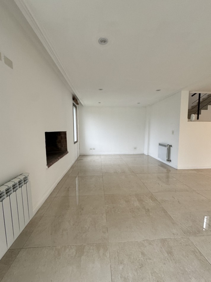 CASA EN ALQUILER 24 MESES BARRIO PRIVADO RUMENCO