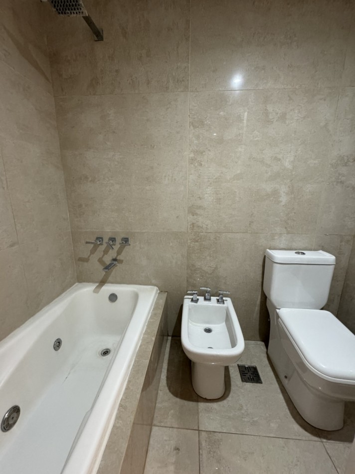 CASA EN ALQUILER 24 MESES BARRIO PRIVADO RUMENCO