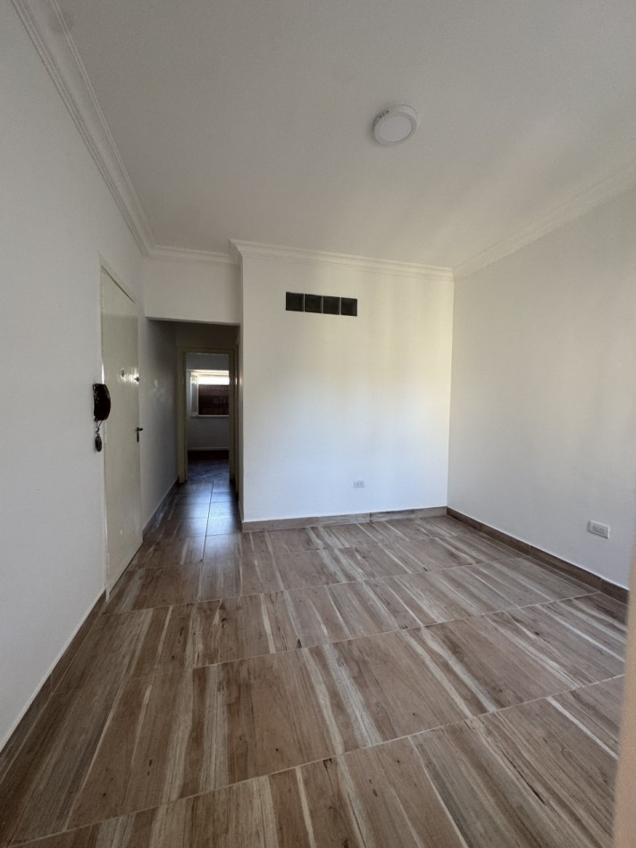 PH DE DOS AMBIENTES EN ALQUILER 24 MESES. SOLO UNO PROFESIONAL. ZONA GUEMES. MAR DEL PLATA
