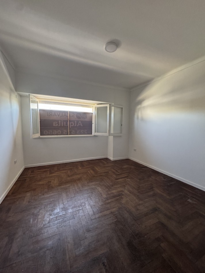 PH DE DOS AMBIENTES EN ALQUILER 24 MESES. SOLO UNO PROFESIONAL. ZONA GUEMES. MAR DEL PLATA