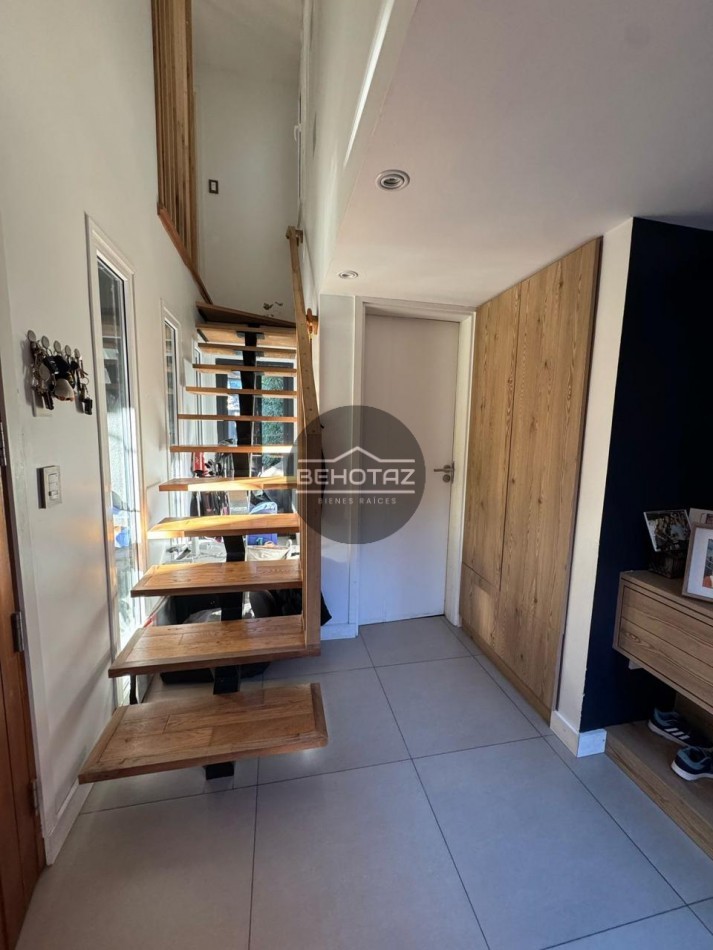 CASA DE 3 AMBIENTES EN ALQUILER POR 24 MESES, EN LOS ACANTILADOS, MAR DEL PLATA.