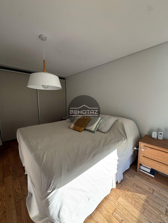 CASA DE 3 AMBIENTES EN ALQUILER POR 24 MESES, EN LOS ACANTILADOS, MAR DEL PLATA.