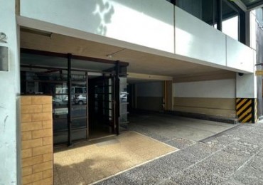 COCHERA CUBIERTA EN VENTA | ZONA CENTRO 