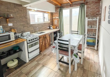 ()PH dos ambientes totalmente reciclado con patio. Mar del Plata 
