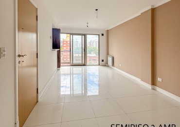 DEPARTAMENTO DE DOS AMBIENTES CON BALCON A LA CALLE Y COCHERA. MAR DEL PLATA