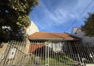 CHALET 3 AMBIENTES CON GARAGE, PATIO Y QUINCHO EN CHAUVIN. MAR DEL PLATA