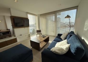 MODERNO SEMIPISO 2 AMBIENTES CON COCHERA Y BAULERA ZONA CHAUVIN. MAR DEL PLATA