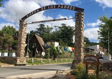 LOTE EN ESQUINA EN SIERRA DE LOS PADRES. MAR DEL PLATA