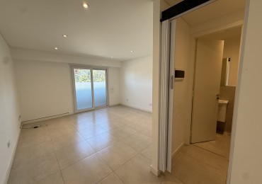 OFICINA EN ALQUILER SIN EXPENSAS SOBRE AV. JUAN B JUSTO. MAR DEL PLATA