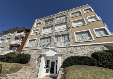 DEPARTAMENTO 3 AMBIENTES CON DEPENDENCIA - PRIMERA LINEA AL MAR - PLAYA CHICA. MAR DEL PLATA 