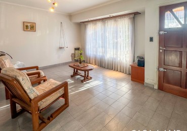 CASA EN VENTA 4 AMBIENTES CON PLAYROOM APTA CREDITO - BARRIO SAN JOSE