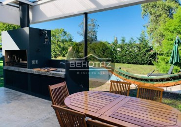 CASA EN ALQUILER POR TEMPORADA DE INVIERNO, 2 AMBIENTES AMUEBLADA EN ACANTILADOS, MAR DEL PLATA